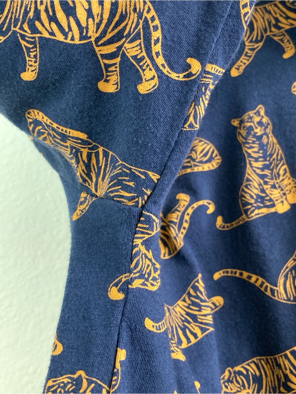 J.Crew Re-Imagined Navy Tiger Print Turtleneck Size S Cotton Top - Picture 3 of 11